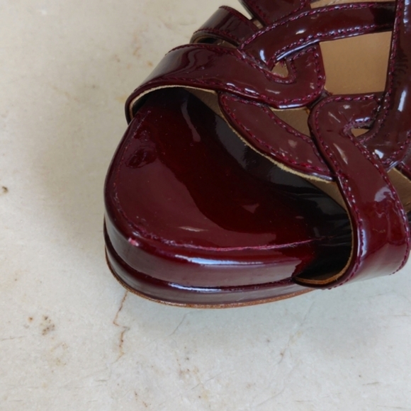 Wine Red 4" Strappy Heels Elie Tahari - Picture 10 of 10